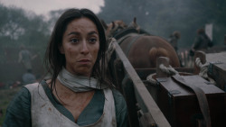 extant_GameOfThrones_2x04-GardenOfBones_0576