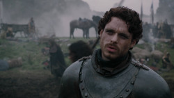 extant_GameOfThrones_2x04-GardenOfBones_0579