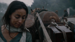 extant_GameOfThrones_2x04-GardenOfBones_0584