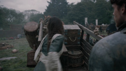 extant_GameOfThrones_2x04-GardenOfBones_0586
