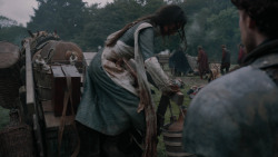 extant_GameOfThrones_2x04-GardenOfBones_0589