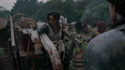 extant_GameOfThrones_2x04-GardenOfBones_0590