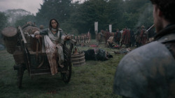 extant_GameOfThrones_2x04-GardenOfBones_0595