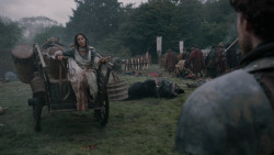 extant_GameOfThrones_2x04-GardenOfBones_0596