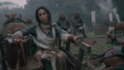 extant_GameOfThrones_2x04-GardenOfBones_0604