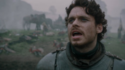 extant_GameOfThrones_2x04-GardenOfBones_0606