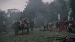 extant_GameOfThrones_2x04-GardenOfBones_0612