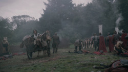 extant_GameOfThrones_2x04-GardenOfBones_0613