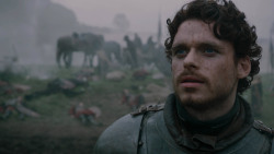 extant_GameOfThrones_2x04-GardenOfBones_0618