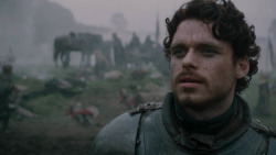 extant_GameOfThrones_2x04-GardenOfBones_0619