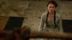 extant_GameOfThrones_2x04-GardenOfBones_0636