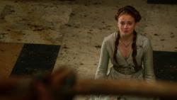 extant_GameOfThrones_2x04-GardenOfBones_0640
