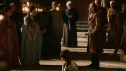 extant_GameOfThrones_2x04-GardenOfBones_0668