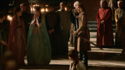 extant_GameOfThrones_2x04-GardenOfBones_0671