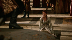 extant_GameOfThrones_2x04-GardenOfBones_0682