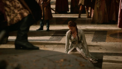 extant_GameOfThrones_2x04-GardenOfBones_0683