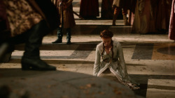 extant_GameOfThrones_2x04-GardenOfBones_0684
