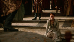 extant_GameOfThrones_2x04-GardenOfBones_0690