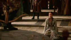 extant_GameOfThrones_2x04-GardenOfBones_0692