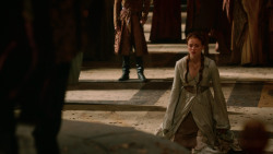 extant_GameOfThrones_2x04-GardenOfBones_0696