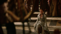 extant_GameOfThrones_2x04-GardenOfBones_0697