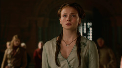 extant_GameOfThrones_2x04-GardenOfBones_0706