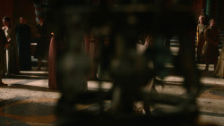 extant_GameOfThrones_2x04-GardenOfBones_0729