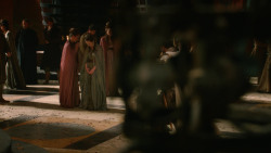 extant_GameOfThrones_2x04-GardenOfBones_0730