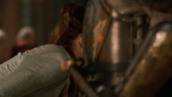 extant_GameOfThrones_2x04-GardenOfBones_0731