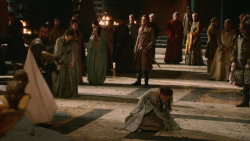 extant_GameOfThrones_2x04-GardenOfBones_0740
