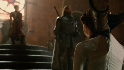 extant_GameOfThrones_2x04-GardenOfBones_0751