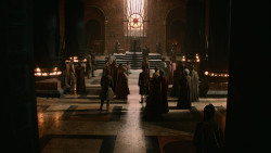 extant_GameOfThrones_2x04-GardenOfBones_0764