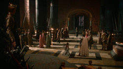 extant_GameOfThrones_2x04-GardenOfBones_0776