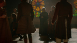 extant_GameOfThrones_2x04-GardenOfBones_0782