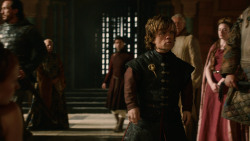 extant_GameOfThrones_2x04-GardenOfBones_0788
