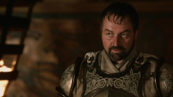 extant_GameOfThrones_2x04-GardenOfBones_0794