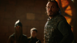 extant_GameOfThrones_2x04-GardenOfBones_0797