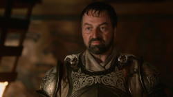 extant_GameOfThrones_2x04-GardenOfBones_0800