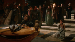 extant_GameOfThrones_2x04-GardenOfBones_0809