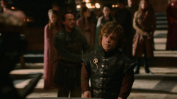 extant_GameOfThrones_2x04-GardenOfBones_0843
