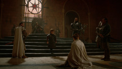 extant_GameOfThrones_2x04-GardenOfBones_0870