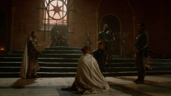 extant_GameOfThrones_2x04-GardenOfBones_0875