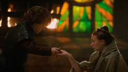 extant_GameOfThrones_2x04-GardenOfBones_0894