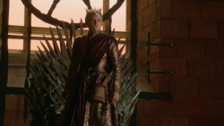 extant_GameOfThrones_2x04-GardenOfBones_0904