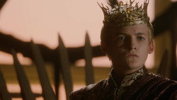 extant_GameOfThrones_2x04-GardenOfBones_0907