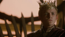 extant_GameOfThrones_2x04-GardenOfBones_0910
