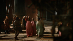 extant_GameOfThrones_2x04-GardenOfBones_0916