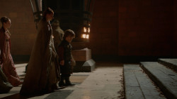extant_GameOfThrones_2x04-GardenOfBones_0921