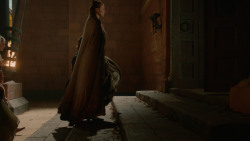 extant_GameOfThrones_2x04-GardenOfBones_0927