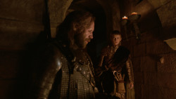 extant_GameOfThrones_2x04-GardenOfBones_1004